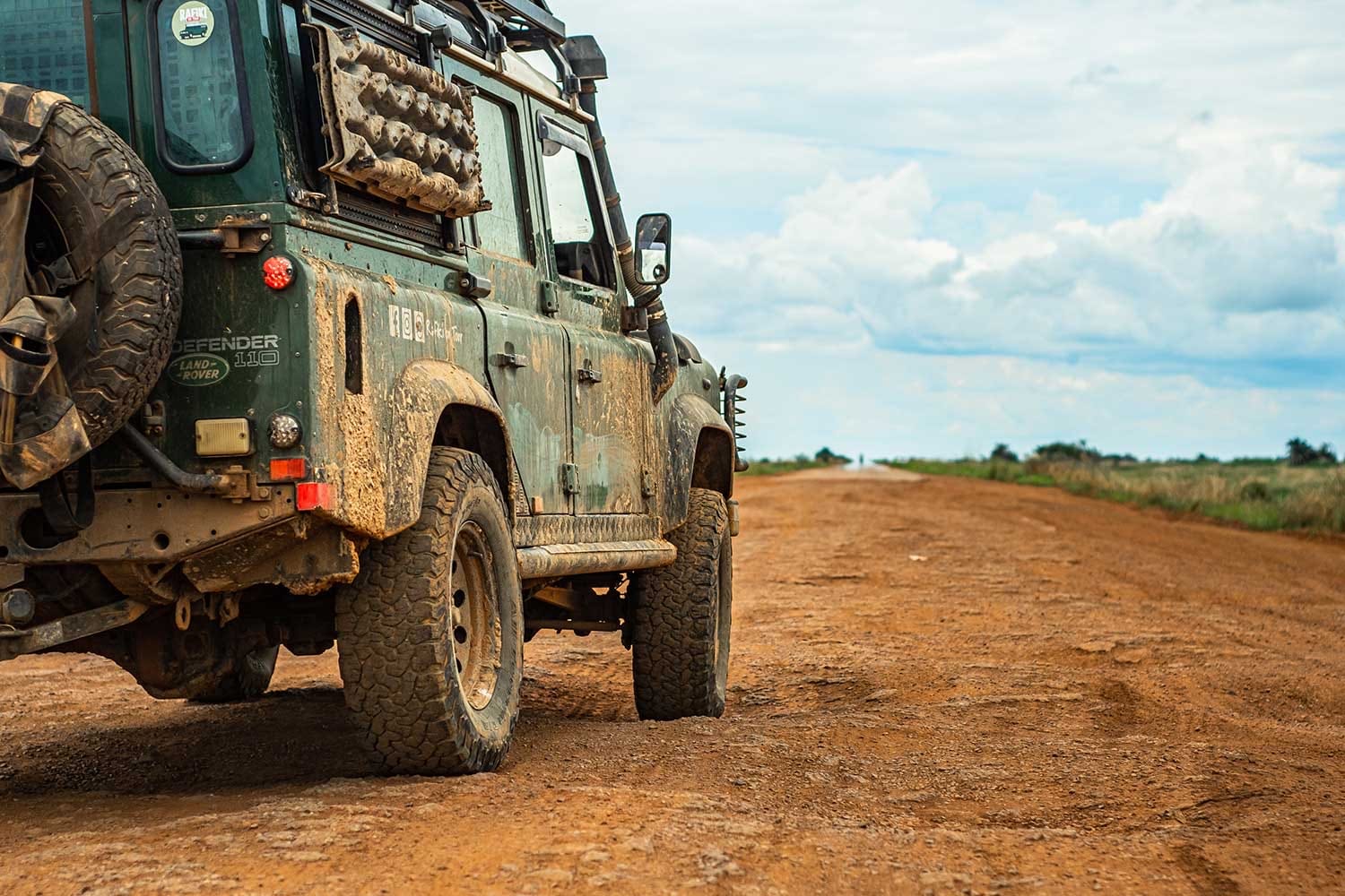 Land Rover Defender overlanding with Nimbus oleo-pneumatic suspension