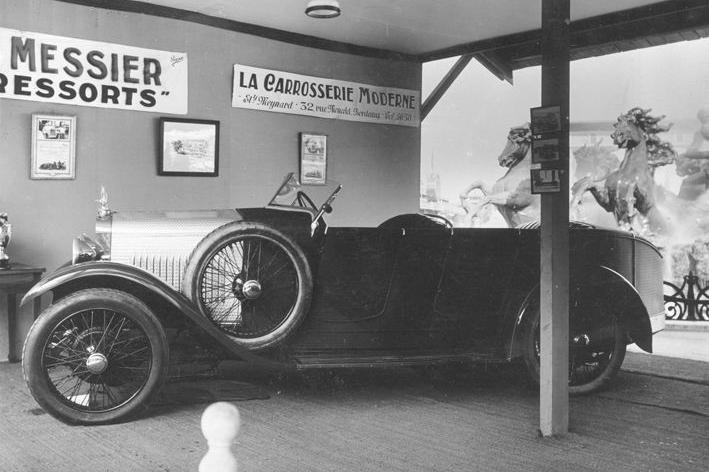 George Messier springless car at La Carrosserie Moderne showroom